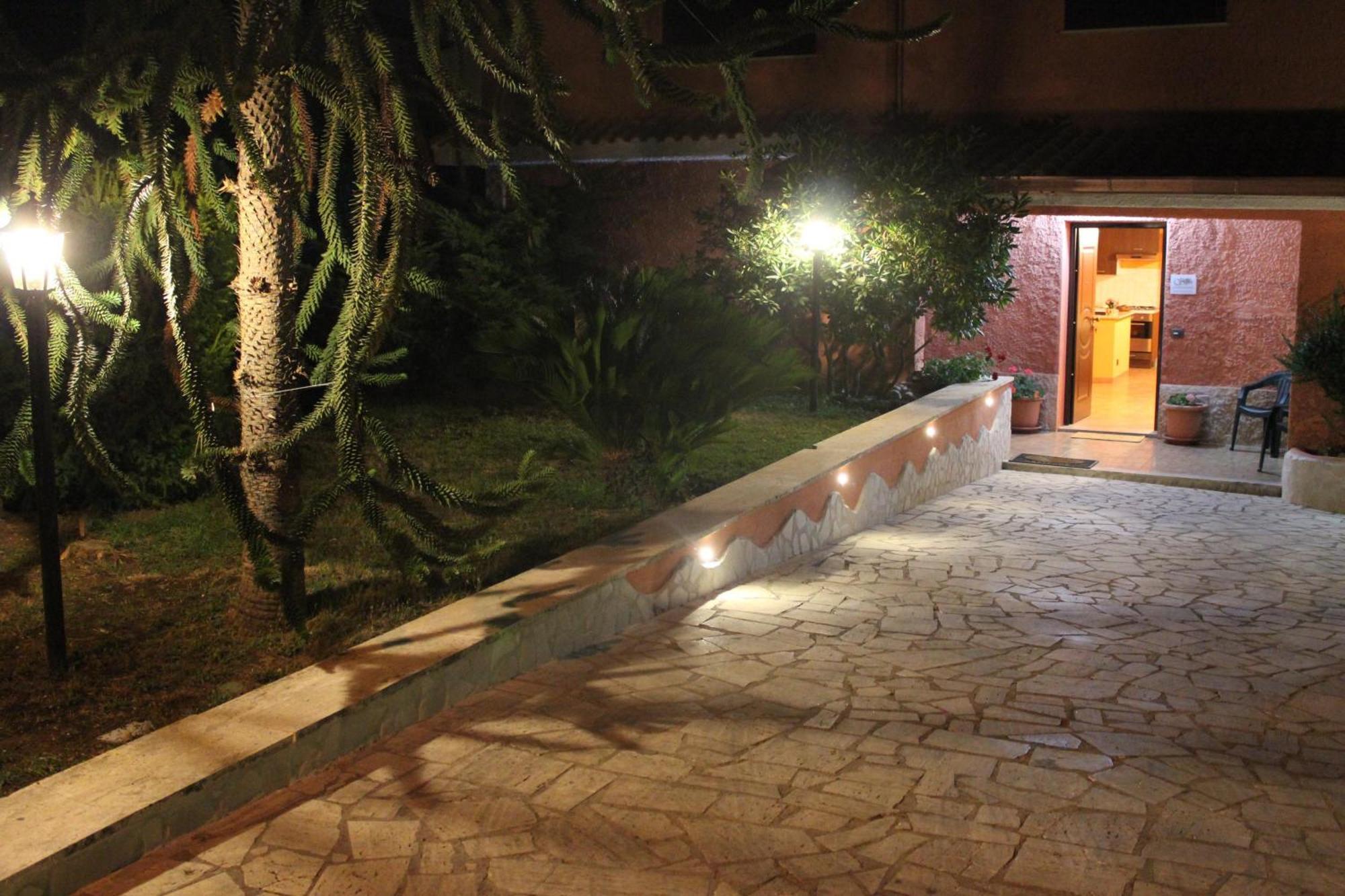 라비코 Il Sottosopra B&B 외부 사진